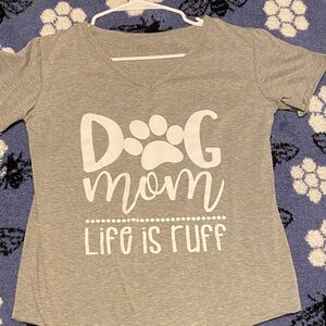 Gray Dog Mom T-Shirt